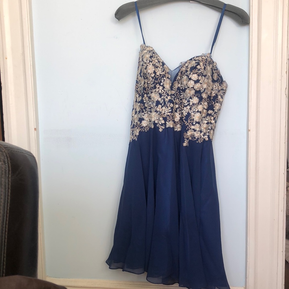 Beautiful dress for prom or parties